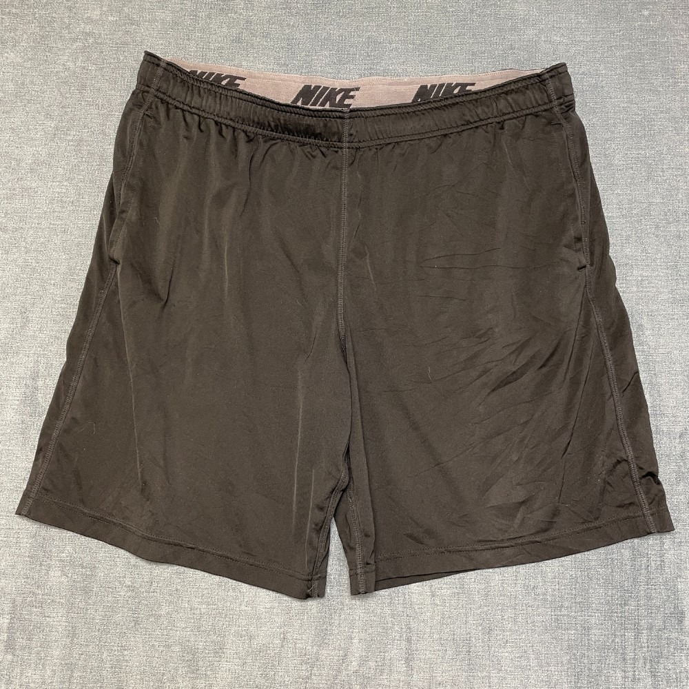 Nike Athletic Shorts Mens 38 Black Elastic Waist Sports Training Performance